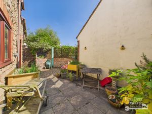 Courtyard- click for photo gallery